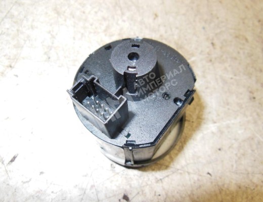Переключатель света Volkswagen Caddy III (2K) 2004-2010  Volkswagen Caddy Caddy III (2K) 2004-2010