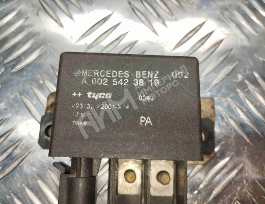 Блок управления аккумулятором (АКБ) Mercedes E (W211) 2002-2006  Mercedes E E (W211) 2002-2006