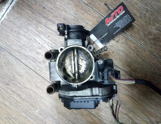 Заслонка дроссельная Volkswagen Passat B5 (3B) 1996-2000  Volkswagen Passat Passat B5 (3B) 1996-2000