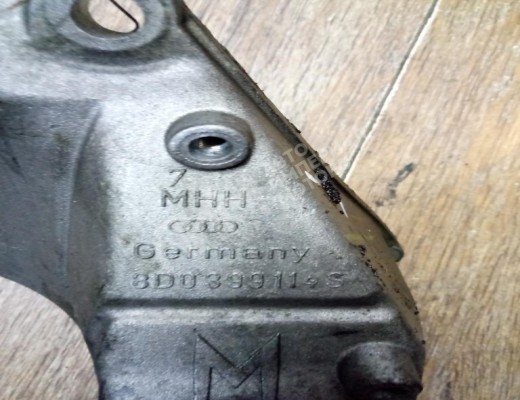 Кронштейн КПП Volkswagen Passat B5 (3B) 1996-2000  Volkswagen Passat Passat B5 (3B) 1996-2000