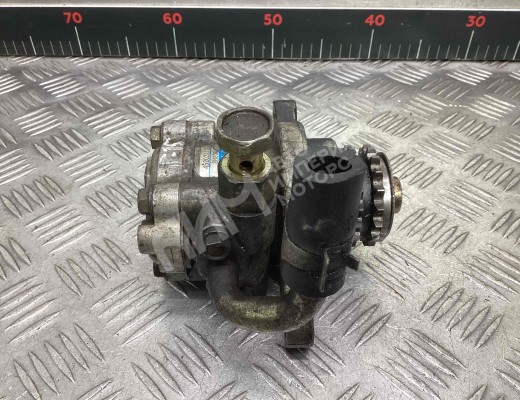 Насос гидроусилителя руля Nissan X-trail (T30) 2004-2007 рестайлинг  Nissan X-Trail X-trail (T30) 2004-2007 рестайлинг