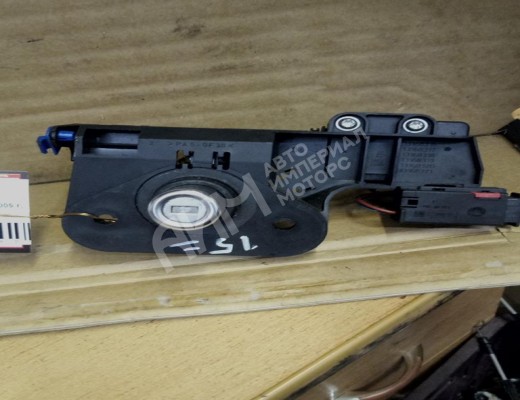 Кнопка открытия багажника Opel Meriva A 2002-2006  Opel Meriva Meriva A 2002-2006