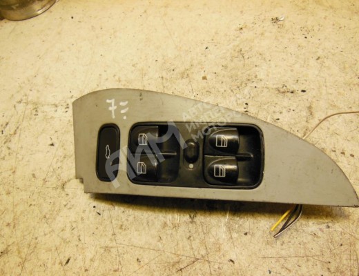 Блок управления стеклоподъемниками Mercedes C (W203) 2000-2004  Mercedes C C (W203) 2000-2004