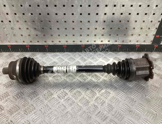 Полуось передняя правая (приводной вал, ШРУС) Audi A4 B6 (8EC, 8E5) 2000-2004  Audi A4 A4 B6 (8EC, 8E5) 2000-2004