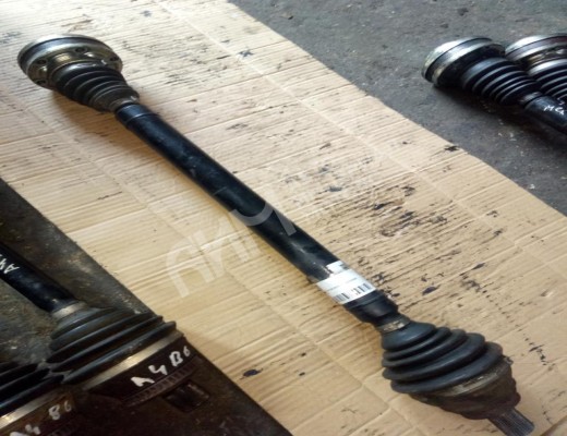 Полуось передняя правая (приводной вал, ШРУС) Volkswagen Passat B6 (3C) 2005-2010  Volkswagen Passat Passat B6 (3C) 2005-2010