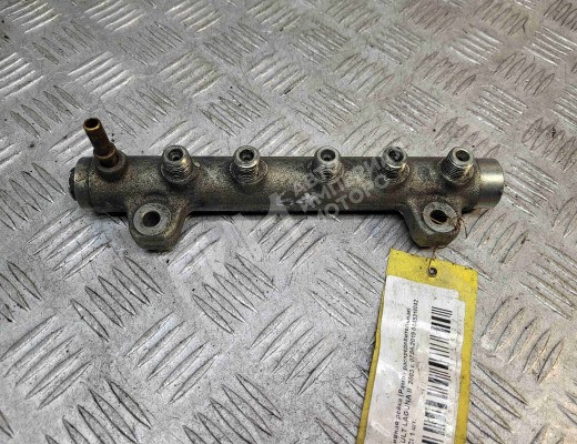 Топливная рампа Renault Laguna II (X74) 2001-2005  Renault Laguna Laguna II (X74) 2001-2005