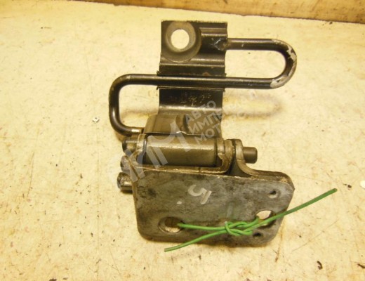 Петля двери передней левой Volkswagen Touareg I (7L) 2002-2006  Volkswagen Touareg Touareg I (7L) 2002-2006