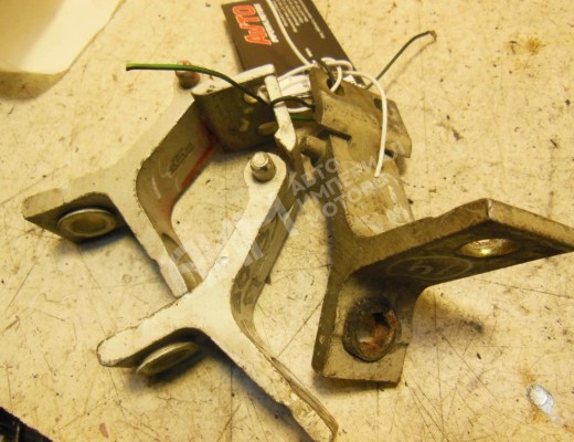 Петля двери Audi 80 B4 (8C) 1991-1995  Audi 80 80 B4 (8C) 1991-1995