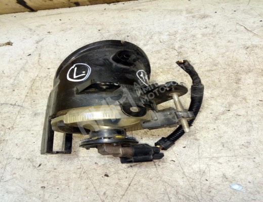 Фара противотуманная левая Volkswagen Passat B6 (3C) 2005-2010  Volkswagen Passat Passat B6 (3C) 2005-2010