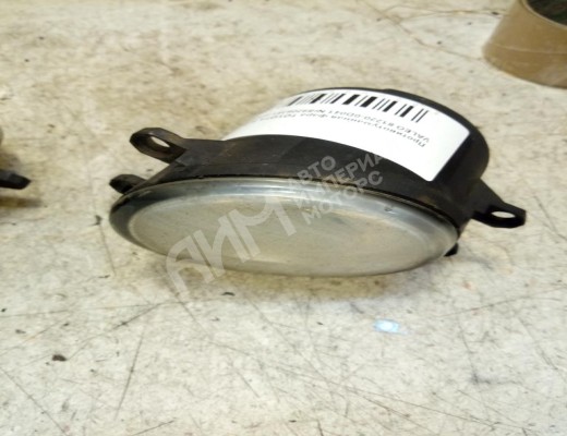 Фара противотуманная левая  Toyota Auris I (E150) 2006-2012