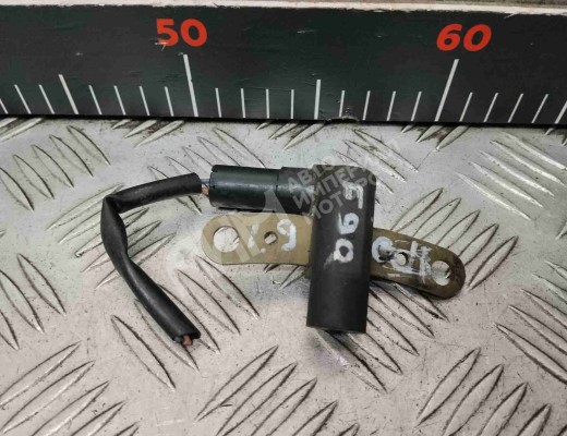 Датчик коленвала Renault Megane II 2002-2006  Renault Megane Megane II 2002-2006