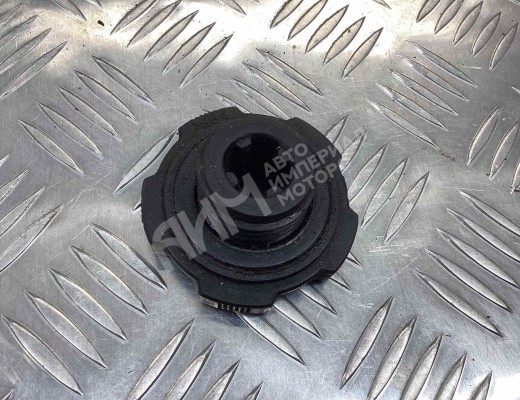 Пробка маслозаливная Mitsubishi Galant VI 1987-1992  Mitsubishi Galant Galant VI 1987-1992