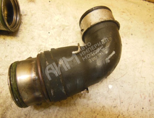 Патрубок интеркулера Volkswagen Passat B6 (3C) 2005-2010  Volkswagen Passat Passat B6 (3C) 2005-2010
