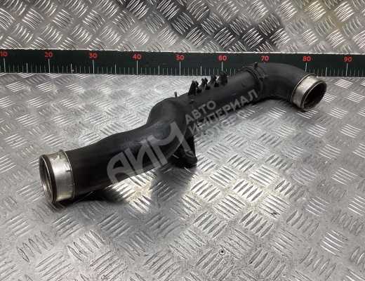 Патрубок интеркулера Volkswagen Golf+ V (5M) 2005-2014  Volkswagen Golf Plus Golf+ V (5M) 2005-2014
