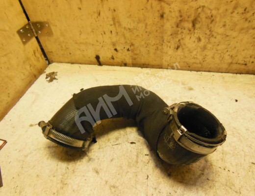 Патрубок интеркулера Audi A6 C6 (4F) 2004-2008  Audi A6 A6 C6 (4F) 2004-2008