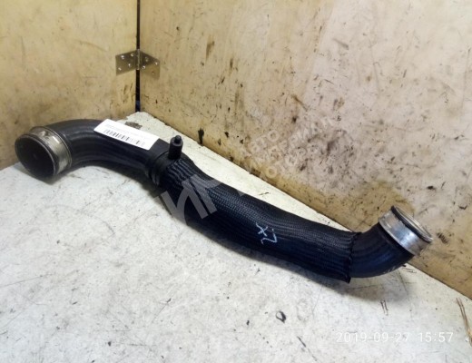 Патрубок интеркулера Volkswagen Touareg I (7L) 2002-2006  Volkswagen Touareg Touareg I (7L) 2002-2006