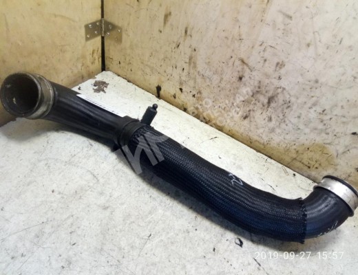 Патрубок интеркулера Volkswagen Touareg I (7L) 2002-2006  Volkswagen Touareg Touareg I (7L) 2002-2006
