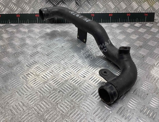 Патрубок интеркулера Audi A4 B5 (8D) 1994-1999  Audi A4 A4 B5 (8D) 1994-1999