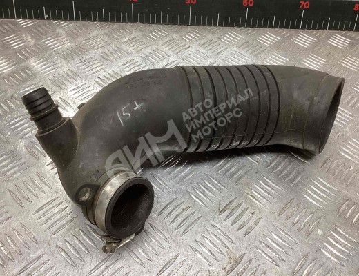 Патрубок впускного коллектора Audi A4 B6 (8EC, 8E5) 2000-2004  Audi A4 A4 B6 (8EC, 8E5) 2000-2004