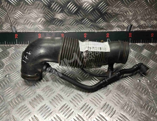Патрубок впускного коллектора Peugeot 307 (3A/3H) 2001-2005  Peugeot 307 307 (3A/3H) 2001-2005