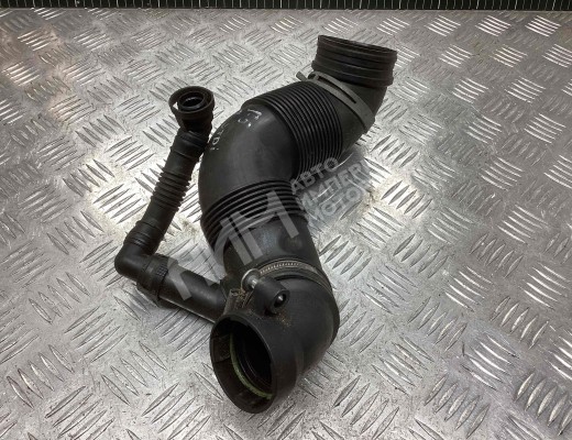 Патрубок воздушного фильтра Volkswagen Golf+ V (5M) 2005-2014  Volkswagen Golf Plus Golf+ V (5M) 2005-2014