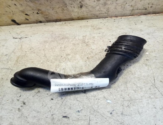 Патрубок интеркулера Volkswagen Golf III (1H) 1991-1997  Volkswagen Golf Golf III (1H) 1991-1997