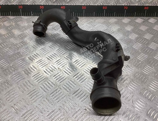 Патрубок впускного коллектора Volkswagen Golf IV (1J) 1997-2004  Volkswagen Golf Golf IV (1J) 1997-2004