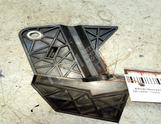 Кронштейн крепления троса КПП Volvo V50 (MW) 2003-2007  Volvo V50 V50 (MW) 2003-2007