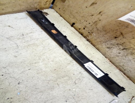 Молдинг бампера переднего Volkswagen Sharan I (7M) 1995-2000  Volkswagen Sharan Sharan I (7M) 1995-2000