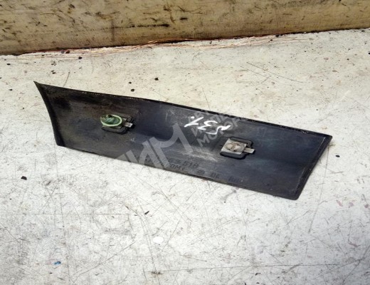 Молдинг крыла переднего правого Volkswagen Passat B4 (3A) 1993-1997  Volkswagen Passat Passat B4 (3A) 1993-1997