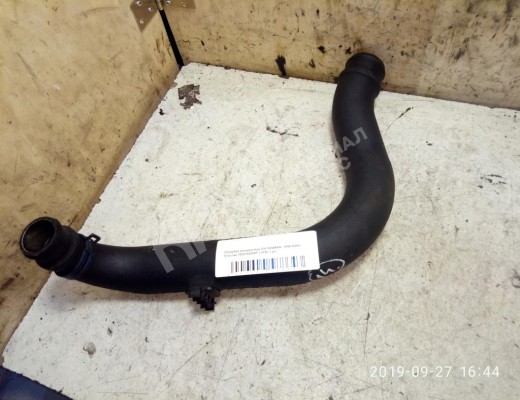 Патрубок интеркулера Volkswagen Sharan I (7M) 1995-2000  Volkswagen Sharan Sharan I (7M) 1995-2000