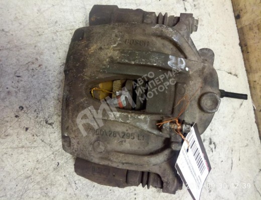 Суппорт передний левый Mercedes E (W211) 2002-2006  Mercedes E E (W211) 2002-2006