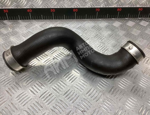 Патрубок интеркулера Mercedes C (W203) 2000-2004  Mercedes C C (W203) 2000-2004