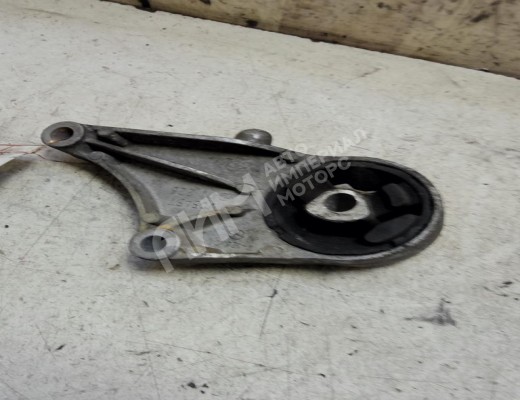 Кронштейн двигателя Opel Astra H 2004-2007  Opel Astra Astra H 2004-2007