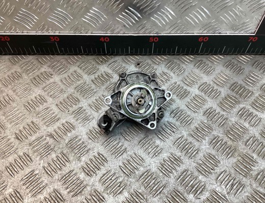Насос вакуумный Audi A6 C5 (4B) 1997-2001  Audi A6 A6 C5 (4B) 1997-2001