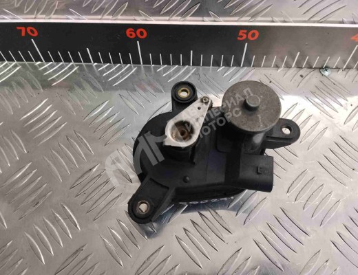 Сервопривод заслонок впускного коллектора Mercedes C (W203) 2000-2004  Mercedes C C (W203) 2000-2004