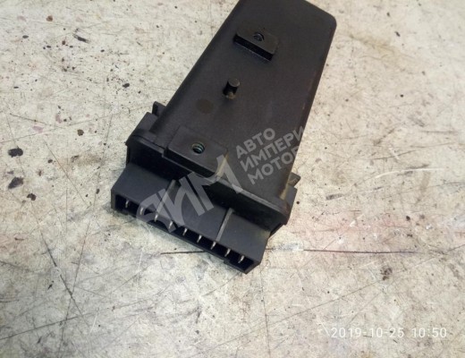 Реле вентилятора Peugeot 405 1987-1996  Peugeot 405 405 1987-1996