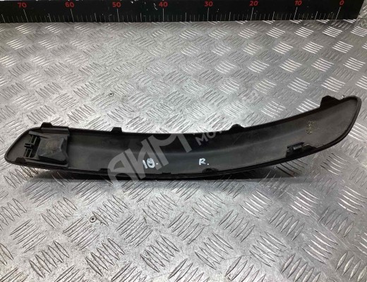Молдинг бампера переднего Volkswagen Golf V (1K) 2004-2009  Volkswagen Golf Golf V (1K) 2004-2009