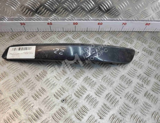 Молдинг бампера переднего Volkswagen Golf V (1K) 2004-2009  Volkswagen Golf Golf V (1K) 2004-2009