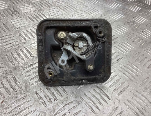 Кнопка открытия багажника Audi 100 C3 1982-1991  Audi 100 100 C3 1982-1991