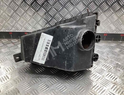 Корпус воздушного фильтра Peugeot 306 1993-2003  Peugeot 306 306 1993-2003