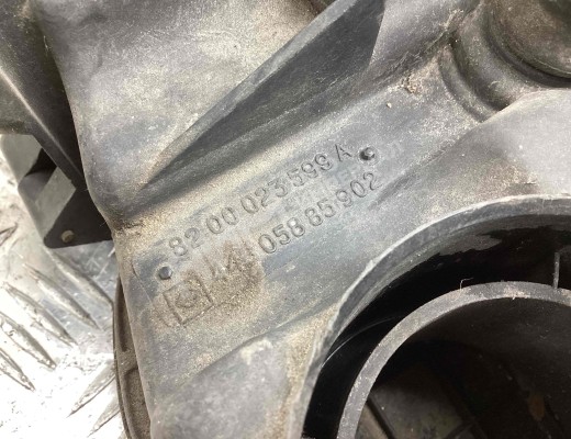 Корпус воздушного фильтра Renault Megane I 1995-2002  Renault Megane Megane I 1995-2002