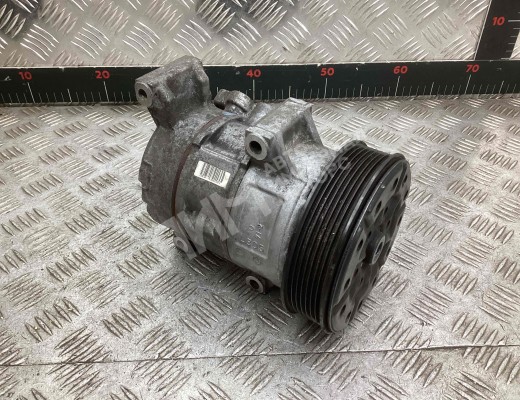 Компрессор кондиционера  Toyota Corolla Verso (AR10) 2004-2009