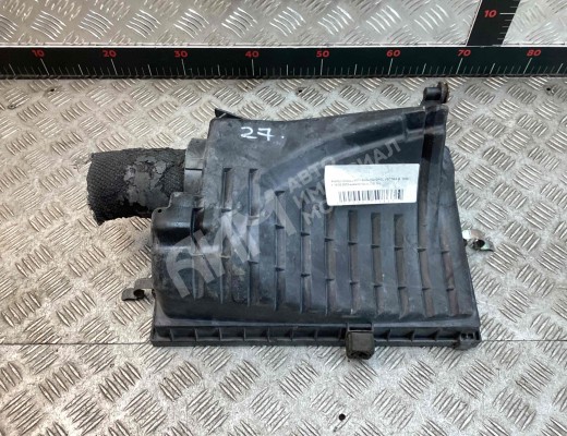 Корпус воздушного фильтра Opel Vectra B 1995-1999  Opel Vectra Vectra B 1995-1999