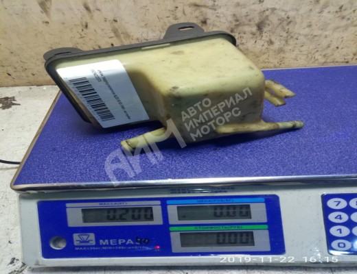 Бачок гидроусилителя Audi 80 B3 (89) 1986-1991  Audi 80 80 B3 (89) 1986-1991