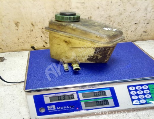 Бачок гидроусилителя Audi 100 C4 (4A) 1990-1995  Audi 100 100 C4 (4A) 1990-1995