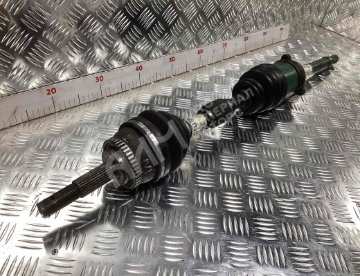 Полуось передняя правая (приводной вал, ШРУС) Nissan Tino (V10) 2000-2003  Nissan Almera Tino Tino (V10) 2000-2003