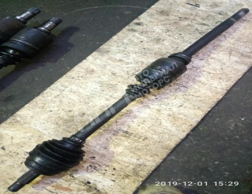 Полуось передняя правая (приводной вал, ШРУС) Peugeot 806 1994-2002  Peugeot 806 806 1994-2002