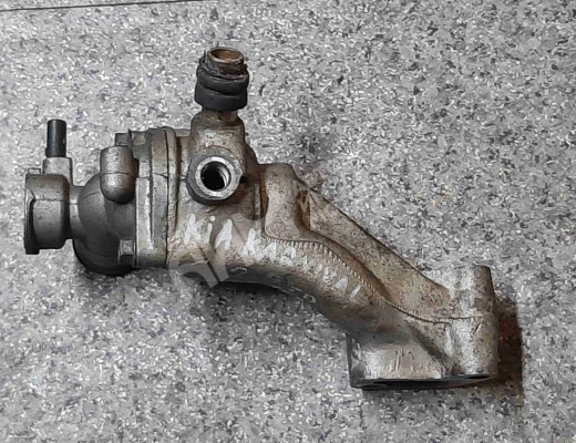 Корпус термостата Kia Carnival I (GQ) 1998-2006  Kia Carnival Carnival I (GQ) 1998-2006