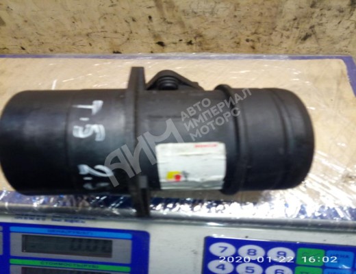 Расходомер воздуха Volkswagen Transporter T5 (7H) 2003-2015  Volkswagen Transporter Transporter T5 (7H) 2003-2015